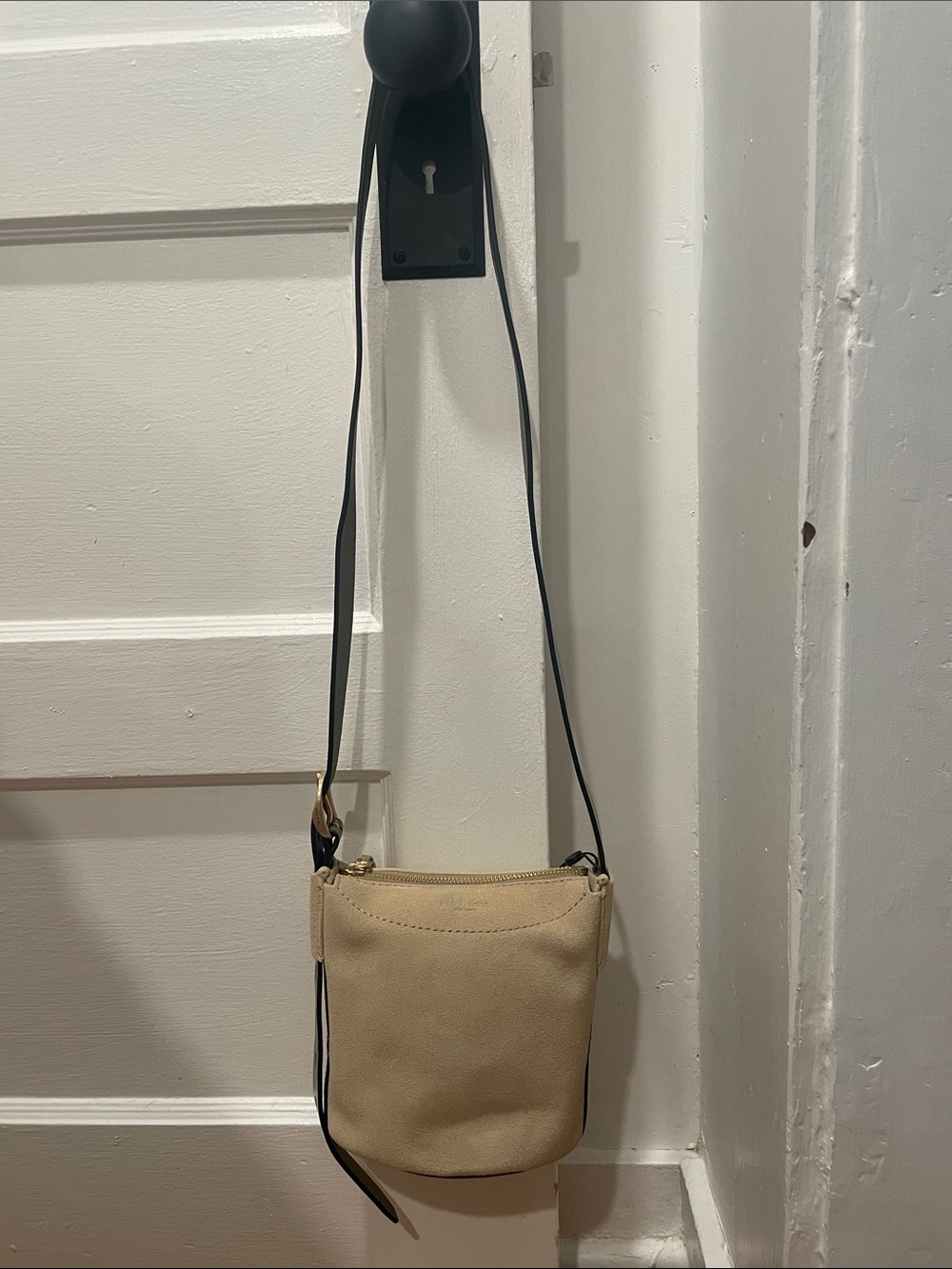 Beige Crossbody Bucket Bag - Women's Shoulder Purse